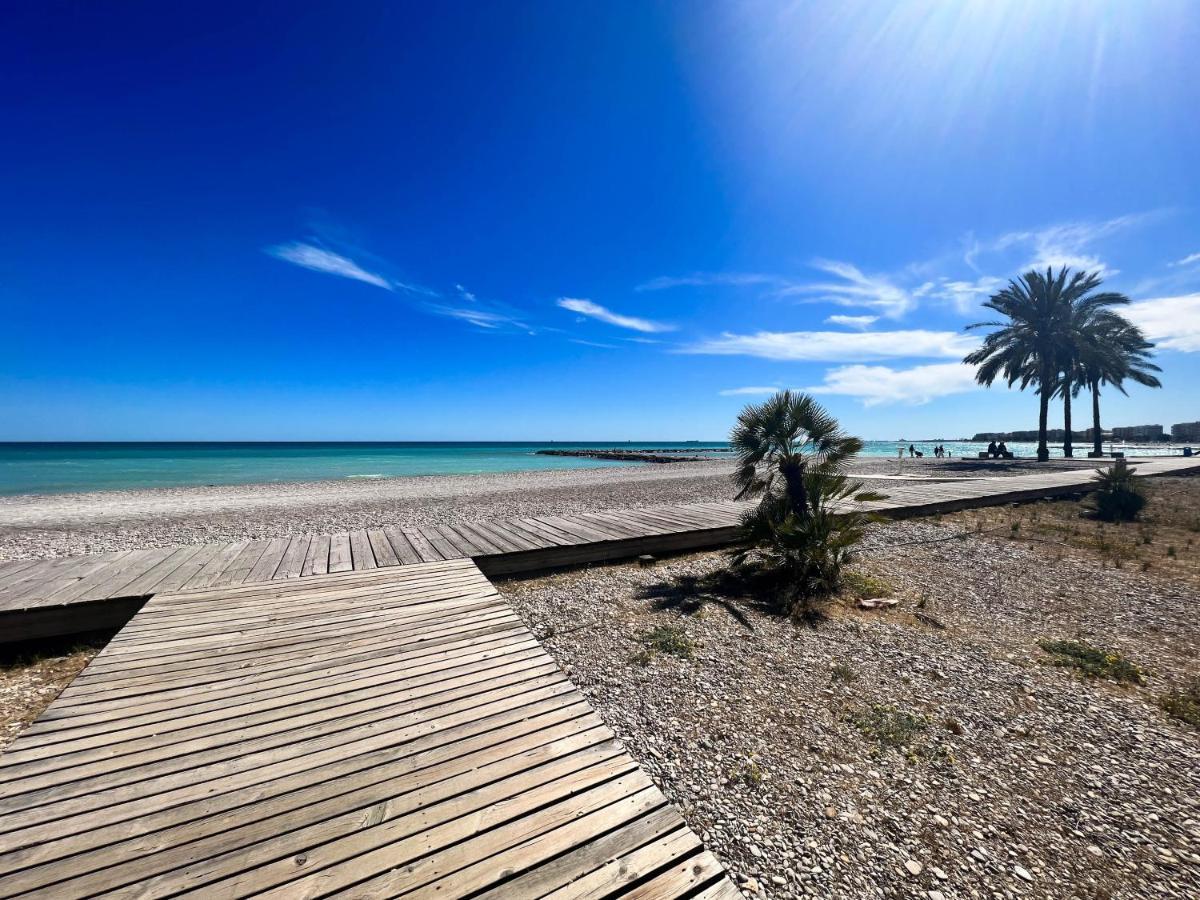 Апартаменты Private Garden 100 M From The Sea Беникасим Экстерьер фото